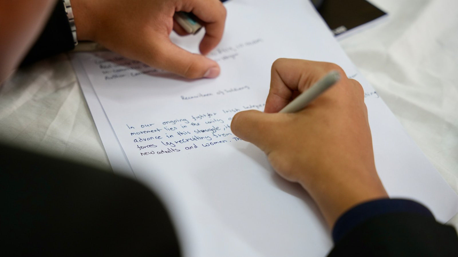 Contrato firmado con empresa de reformas con plazos y presupuesto cerrado